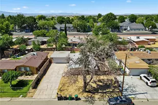 2047 W Lingard, Lancaster, CA 93536 - Photo 2