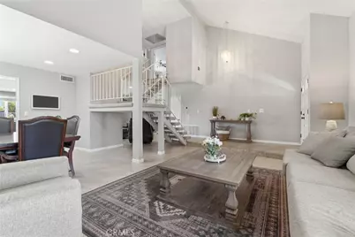 15626 Poppyseed, Canyon Country, CA 91387 - Photo 8