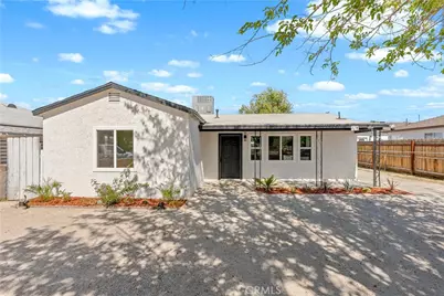 45040 Redwood Avenue, Lancaster, CA 93534 - Photo 1
