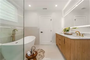 24320 Bessemer St, Woodland Hills, CA 91367 - Photo 22