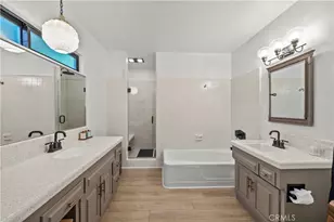 23626 Neargate, Newhall, CA 91321 - Photo 32