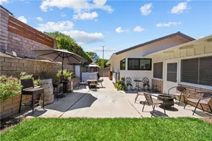 23626 Neargate, Newhall, CA 91321 - Photo 48