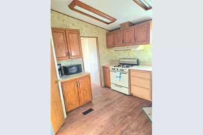 49645 Three Points Road, Lancaster, CA 93536 - Photo 10