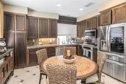 28318 Santa Catarina, Saugus, CA 91350 - Photo 8