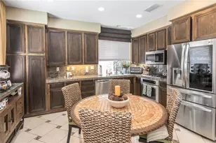 28318 Santa Catarina, Saugus, CA 91350 - Photo 8