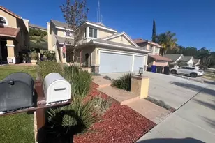 28318 Santa Catarina, Saugus, CA 91350 - Photo 2