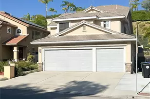 28318 Santa Catarina, Saugus, CA 91350 - Photo 2