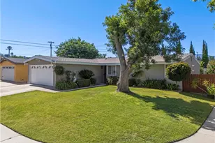 19328 Lonerock, Canyon Country, CA 91351 - Photo 2