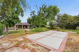 20434 Clark, Woodland Hills, CA 91367 - Photo 28