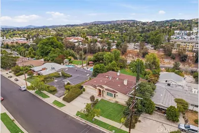 20434 Clark, Woodland Hills, CA 91367 - Photo 24