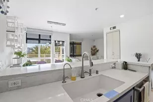 21301 Erwin St, Woodland Hills, CA 91367 - Photo 12
