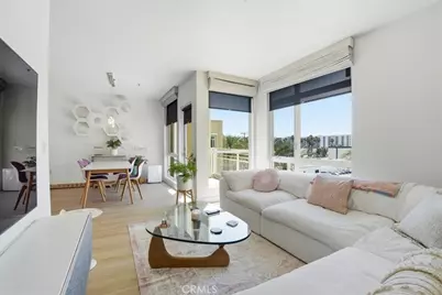 21301 Erwin Street #545, Woodland Hills, CA 91367 - Photo 10