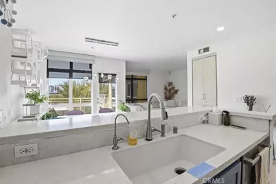 21301 Erwin Street #545, Woodland Hills, CA 91367 - Photo 12