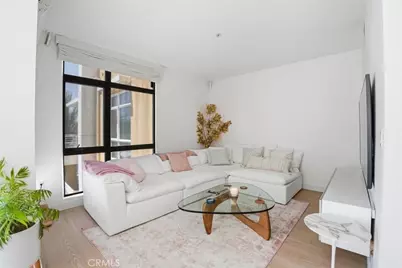 21301 Erwin Street #545, Woodland Hills, CA 91367 - Photo 8