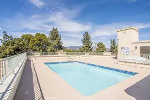 16940 Chatsworth, Granada Hills, CA 91344 - Photo 36