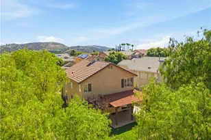 19903 Rhona Pl, Saugus, CA 91350 - Photo 32