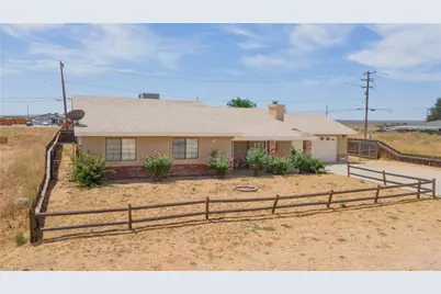 10348 Peach Ave, California City, CA 93505 - Photo 24