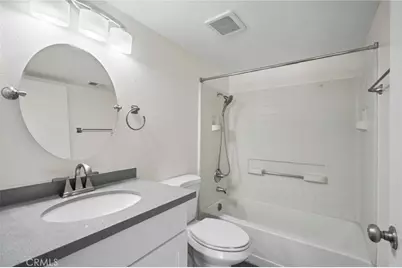 11150 Glenoaks Boulevard #306, Pacoima, CA 91331 - Photo 28