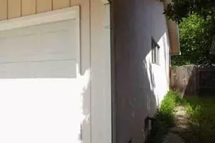 2048 Wilder, Redding, CA 96001 - Photo 2