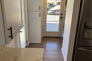 21435 Golondrina St, Woodland Hills, CA 91364 - Photo 8