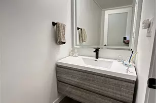 21435 Golondrina St, Woodland Hills, CA 91364 - Photo 6