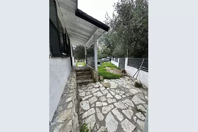 21435 Golondrina Street, Woodland Hills, CA 91364 - Photo 14