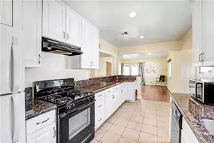 17516 Cantlay, Lake Balboa, CA 91406 - Photo 8