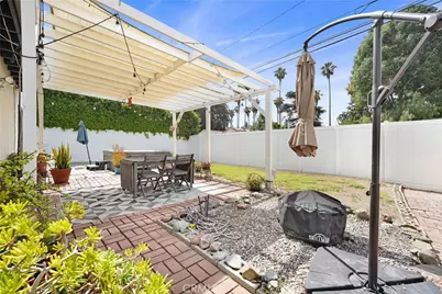 17516 Cantlay, Lake Balboa, CA 91406 - Photo 20