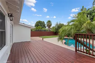 23047 Friar, Woodland Hills, CA 91367 - Photo 36