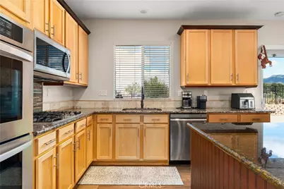 13013 Mesa Verde Way, Sylmar, CA 91342 - Photo 4