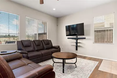 13013 Mesa Verde Way, Sylmar, CA 91342 - Photo 24
