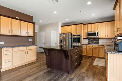 13013 Mesa Verde Way, Sylmar, CA 91342 - Photo 8