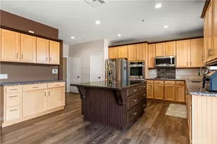 13013 Mesa Verde Way, Sylmar, CA 91342 - Photo 8