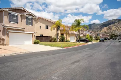 13013 Mesa Verde Way, Sylmar, CA 91342 - Photo 2