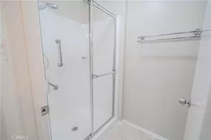 19433 Oak Crossing Rd, Newhall, CA 91321 - Photo 16