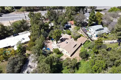 10058 Sunland Boulevard, Sunland, CA 91040 - Photo 68