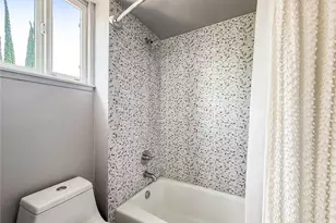 5856 Greenview Rd, Calabasas, CA 91302 - Photo 36