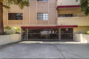 14050 Magnolia Blvd, Sherman Oaks, CA 91423 - Photo 44