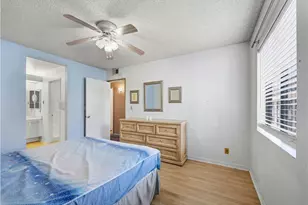 18168 Sundowner, Canyon Country, CA 91387 - Photo 22