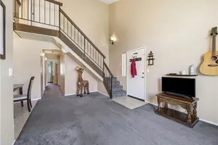 18168 W Sundowner Way, Canyon Country, CA 91387 - Photo 6