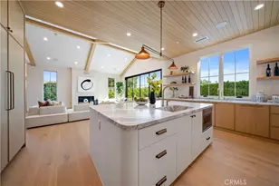 831 Teakwood Rd, Los Angeles, CA 90049 - Photo 14
