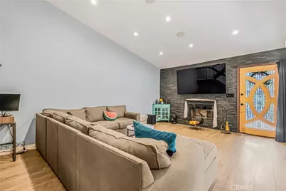 22170 James Alan Circle #1, Chatsworth, CA 91311 - Photo 6