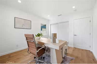 17420 Collins Street, Encino, CA 91316 - Photo 18