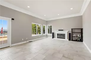 22557 Uhea, Woodland Hills, CA 91364 - Photo 6