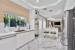 6921 Kian Ct, Van Nuys, CA 91406 - Photo 12