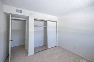 24223 La Glorita Cir, Newhall, CA 91321 - Photo 24