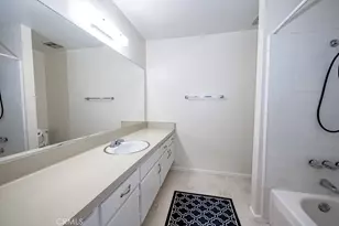 24223 La Glorita Cir, Newhall, CA 91321 - Photo 22