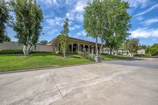 24223 La Glorita Cir, Newhall, CA 91321 - Photo 30