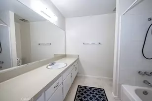 24223 La Glorita Cir, Newhall, CA 91321 - Photo 22