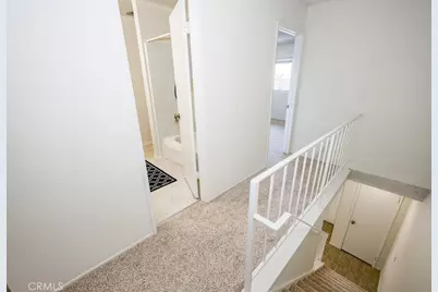 24223 La Glorita Circle, Newhall, CA 91321 - Photo 16